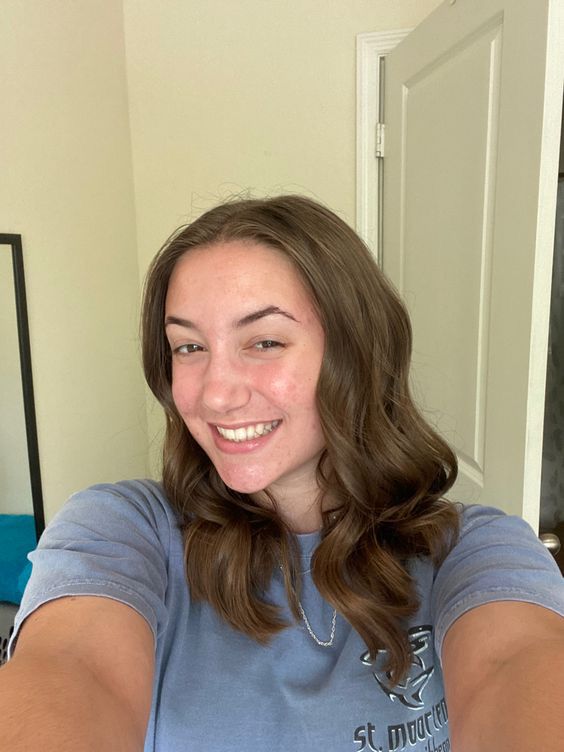 Sarah, 22